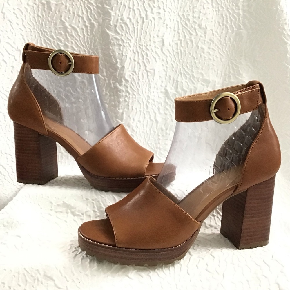 Crown Vintage The Praige Platform Sandal Heel Size 10M